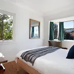 Sun-Filled North Bondi Apartment Moments To Beach